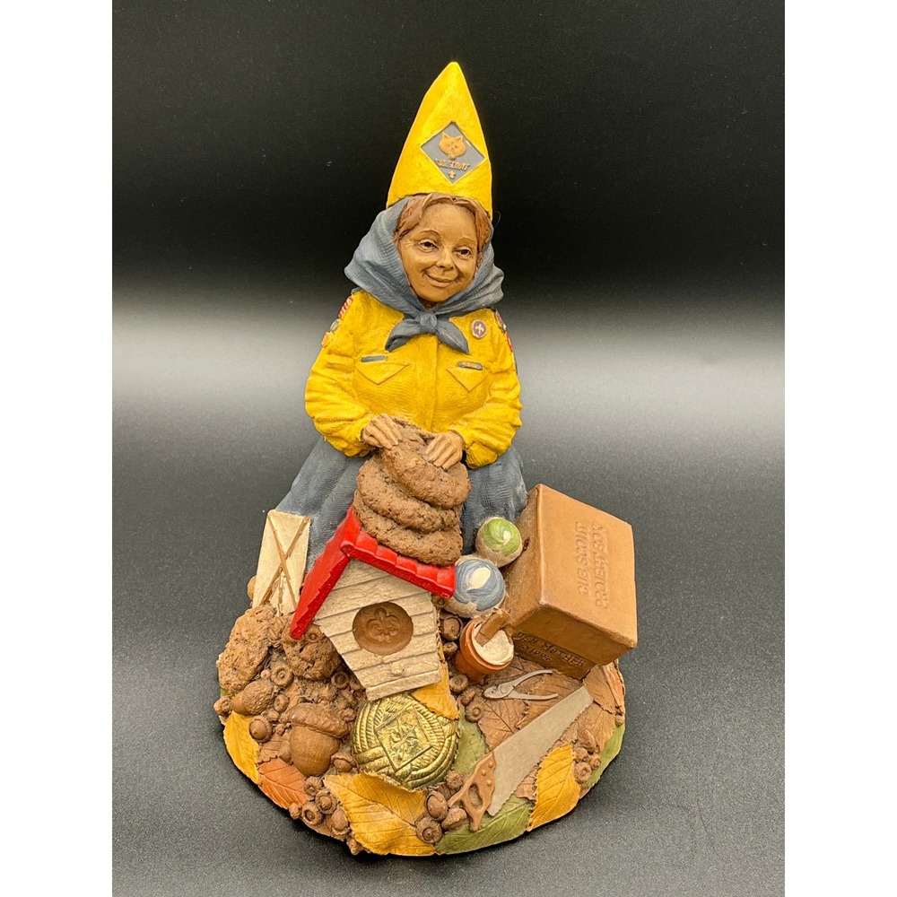 Tom Clark Cairn Studios Cub Scouts Den Mother Figurine- 1994 Collectible‎ Decor